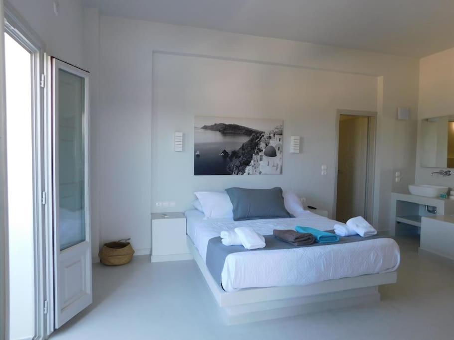 Perissa Beachfront Rooms エクステリア 写真