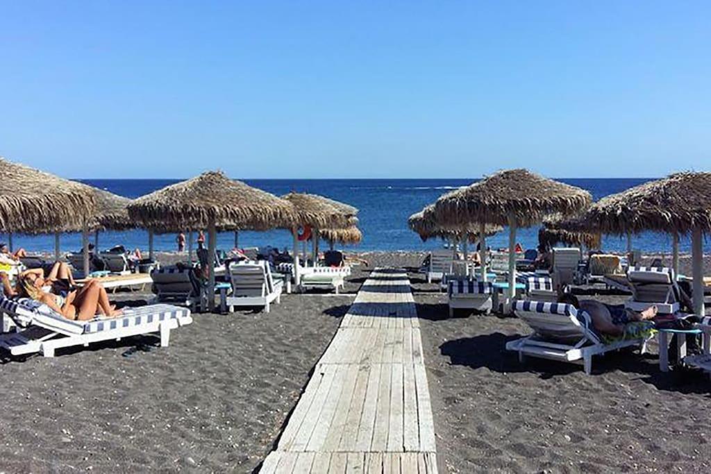 Perissa Beachfront Rooms エクステリア 写真