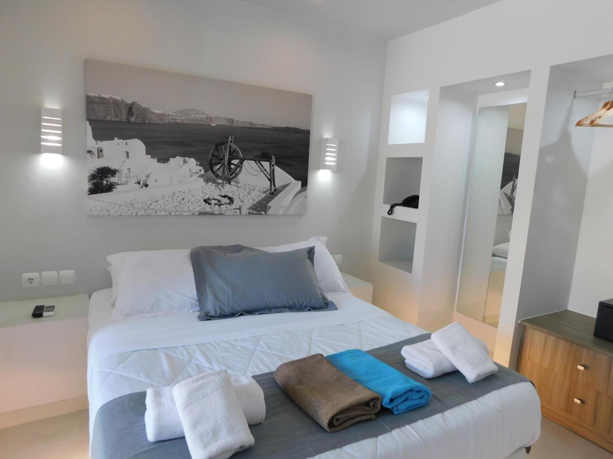 Perissa Beachfront Rooms エクステリア 写真