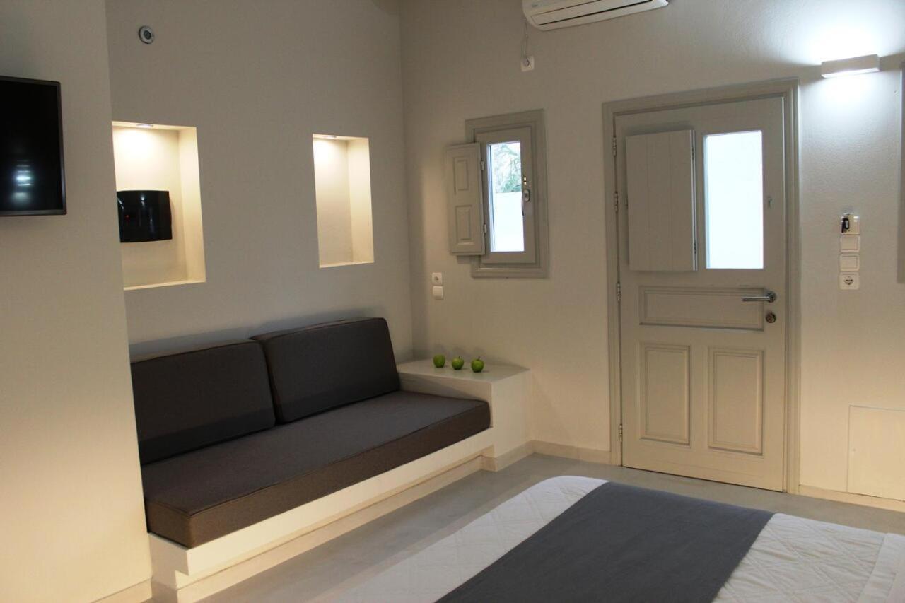 Perissa Beachfront Rooms エクステリア 写真